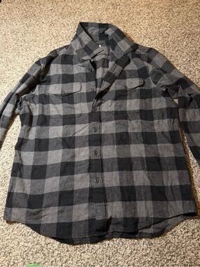 American Eagle Black and Gray Plaid Flannel Shirt